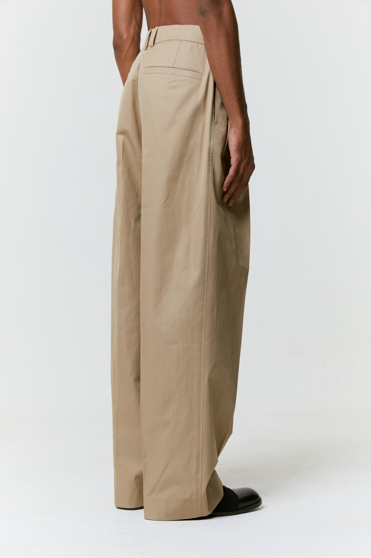 beige