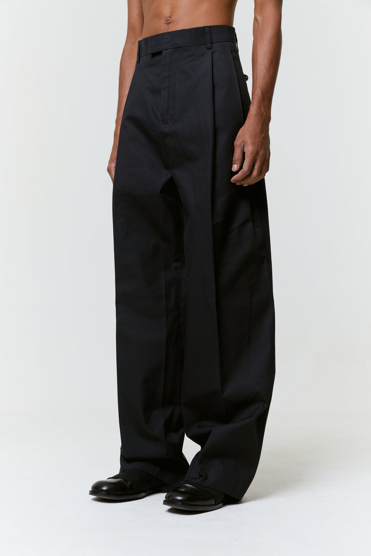 GARVA Pants - Black